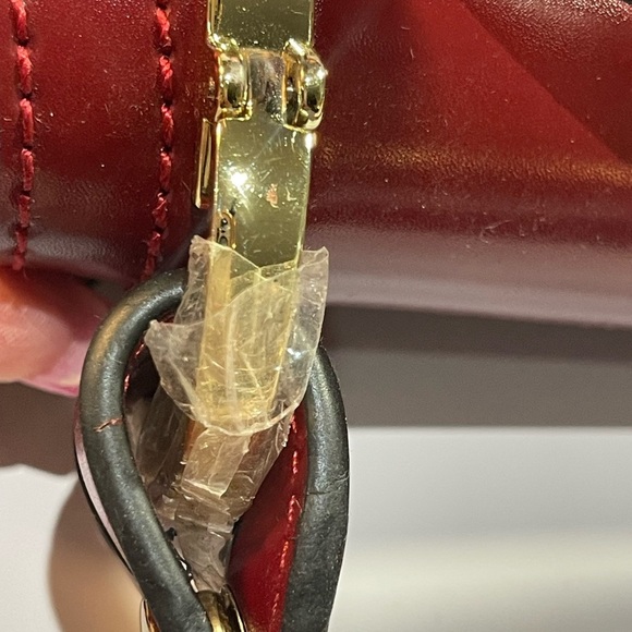 NWOT Unbranded Vegan Leather Crossbody Bag. Deep Red. Gold Hdwr. 7.5”X8”X2.5” - Picture 11 of 12